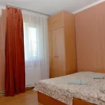 Domik Na Fontane