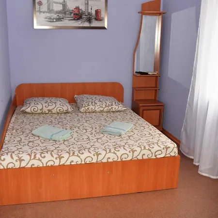 Domik Na Fontane Гостьовий будинок *
