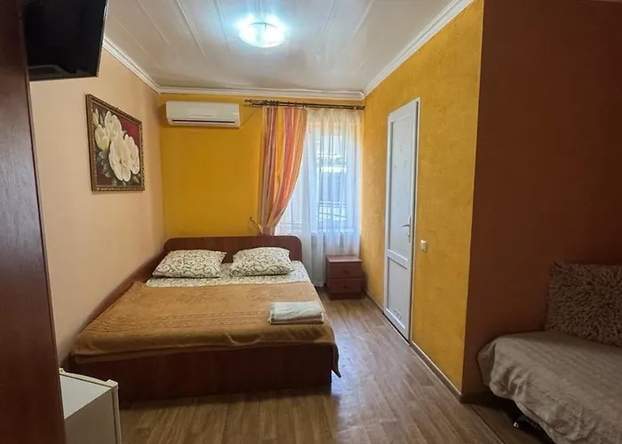 Domik Na Fontane بيت ضيافة *